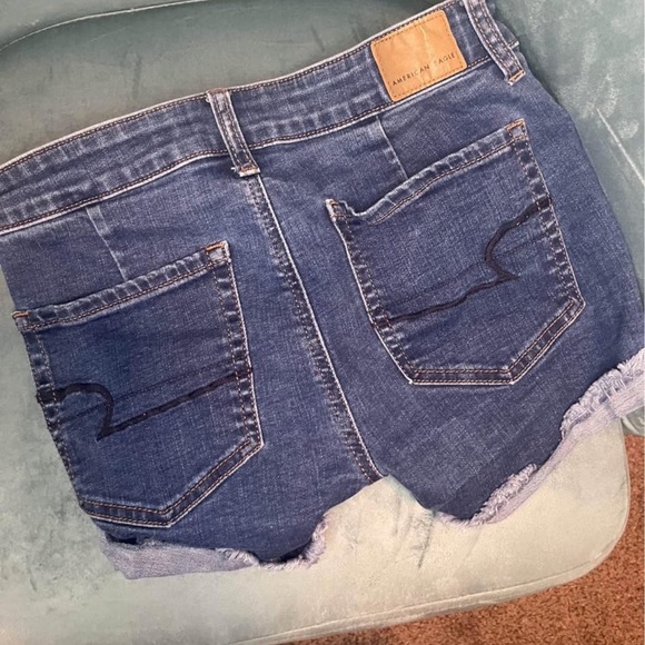 American eagle dark wash midi shorts size 6 - Picture 2 of 4